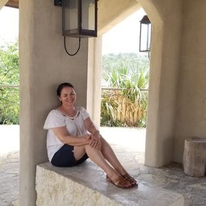 Meet your Posher, Gloria